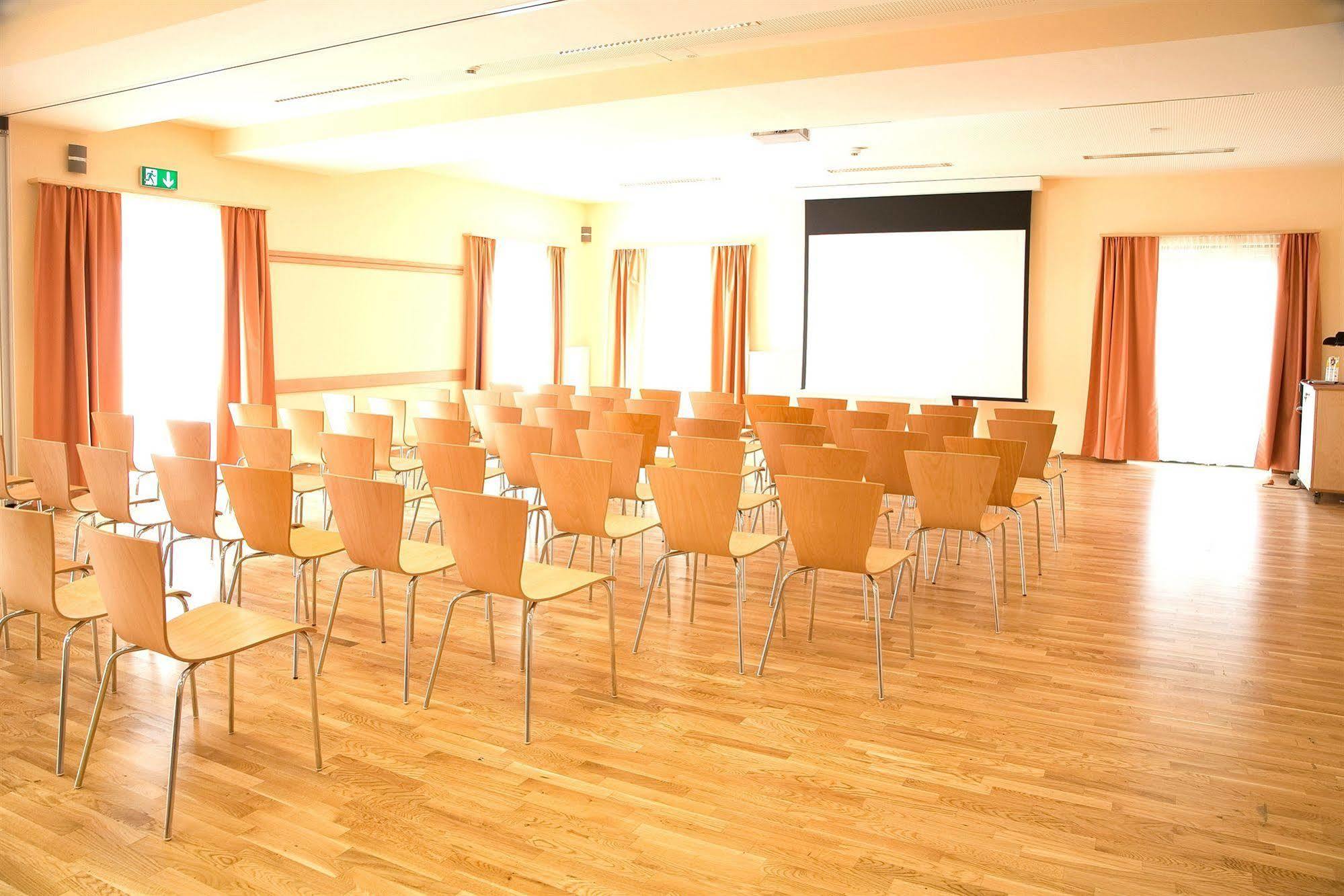 Hotel Jufa 3*